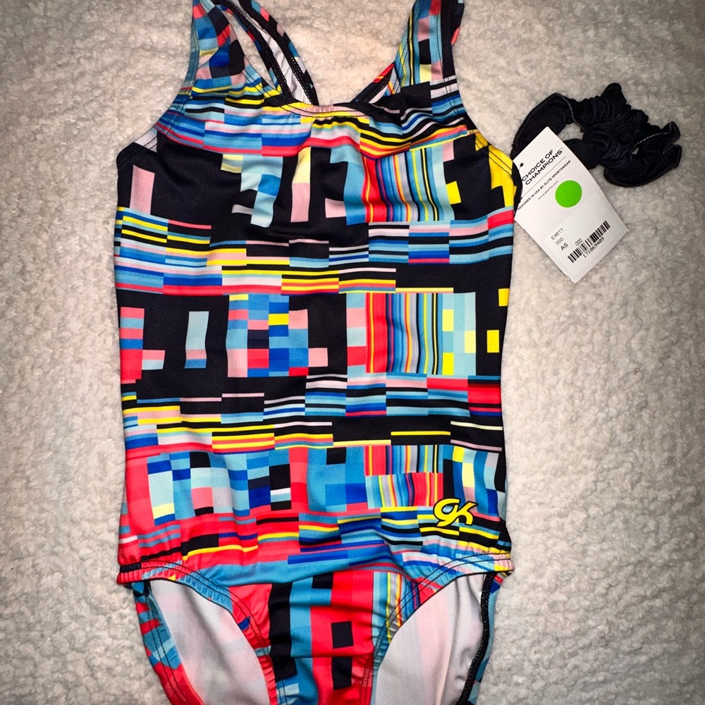 GK Multicolor Geometric One-Piece Swimsuit - Black Base